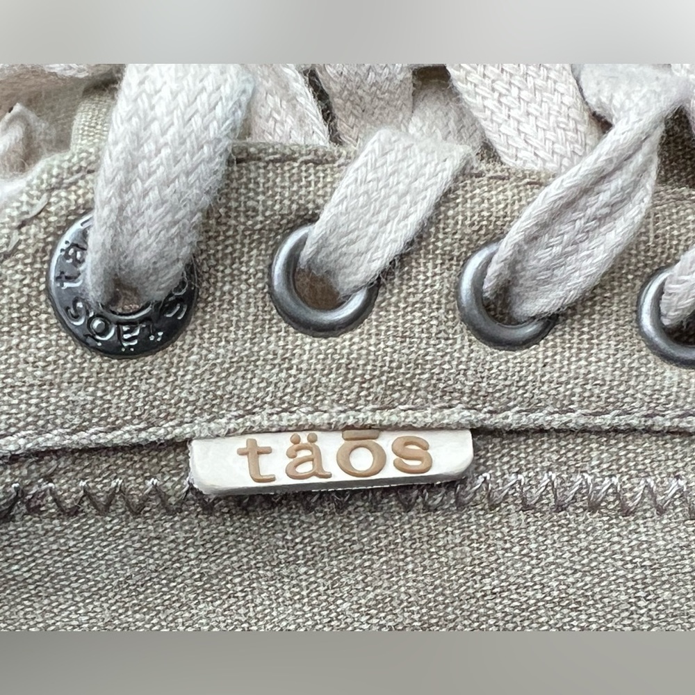 Taos Shoes - Picture 4 of 9